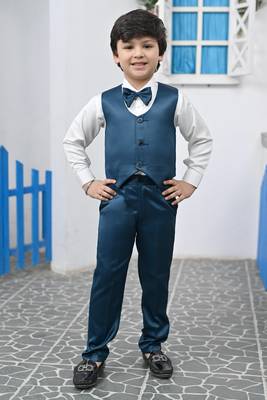 Boys full sleeves 5 piece jacquard coat suit set with bow tie - royal blue 4