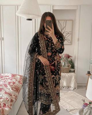 Designer handwork wedding wear pakistani 3 pc salwar kameez 1