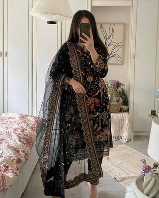 Designer handwork wedding wear pakistani 3 pc salwar kameez 3