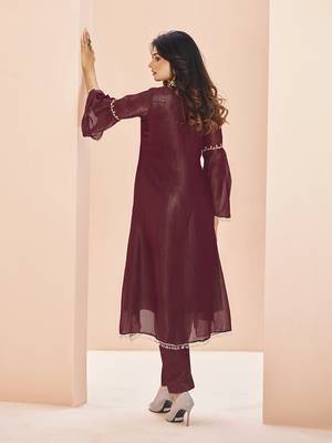 Deep maroon embellished organza kurta set 3