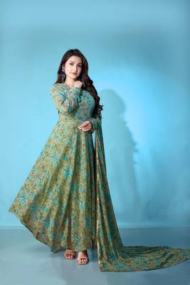 Green georgette printed graceful partyweaar gown with dupatta 1