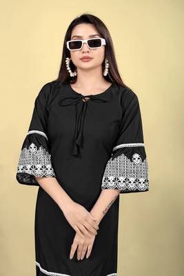 Black cotton fabric thread embroidery work kurti for formal looks 3