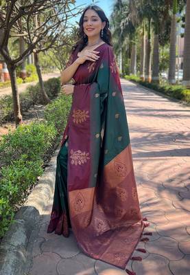 Green soft silk blend weaving zari graceful ceremonial saree 3
