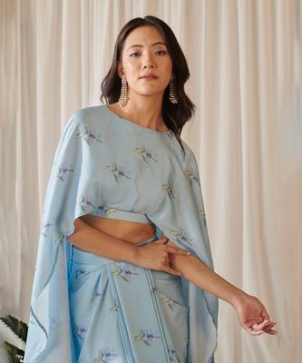 Sky blue cape sleeved top & slit skirt set 3