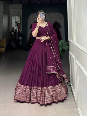 Women's Lehenga Choli Set For Wedding  1