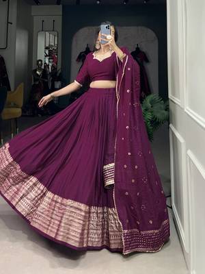 Women's Lehenga Choli Set For Wedding  5
