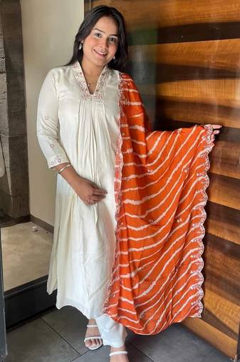 Cream viscose chanderi designer embroidery work with printed ethnic ceremonial salwar kameez