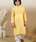 Chic & classic boys printed light yellow cotton kurta set by sanwara