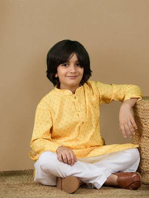 Chic & classic boys printed light yellow cotton kurta set by sanwara 5