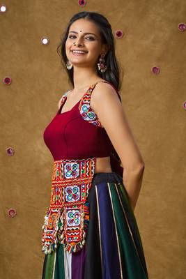 Om Clothing Cotton Kutchi Multicolor Thread Embroidered Maroon Readymade Blouse 3