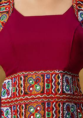 Om Clothing Cotton Kutchi Multicolor Thread Embroidered Maroon Readymade Blouse 4