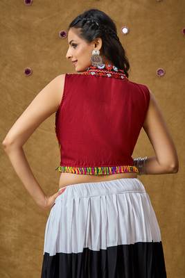 Maroon Cotton Navratri Garba Gamathi Patch Work Readymade Padded Blouse 2