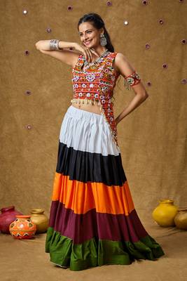Maroon Cotton Navratri Garba Mirror Kutchi patch work with Kodi design Readymade Padded Blouse 5