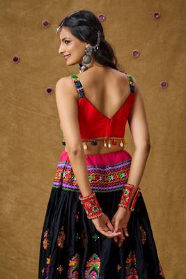Red Cotton Navratri Garba Emroidered Choli design Readymade Blouse 2