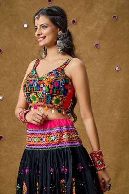 Red Cotton Navratri Garba Emroidered Choli design Readymade Blouse 3
