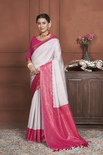 Off White Kanchipuram Silk Zari Weaving With Gold Zari Border And Pallu Saree With Blouse For Women