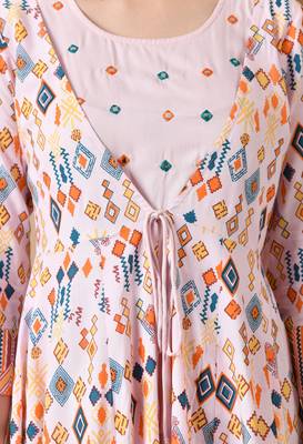 women's embroidered anarkali kurta in pink 4