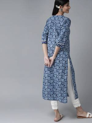 Eskort Creations Women Floral Printed Straight Kurta 2