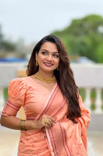Peach checks paithani silk zari woven saree
