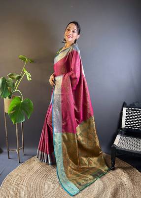 Pink soft kashmiri silk zari woven contrast saree 3