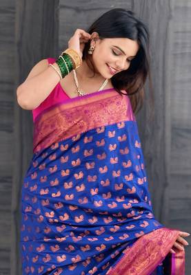 Navy blue soft silk peacock weaves zari woven saree 2