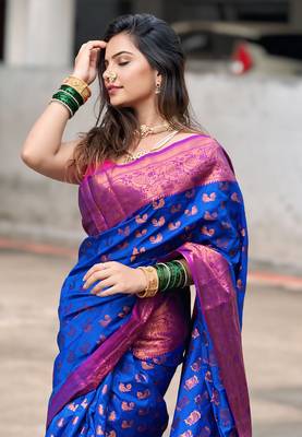 Violet soft silk peacock weaves zari woven saree 3