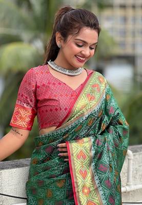 Green soft patola silk meenakari zari woven saree 2