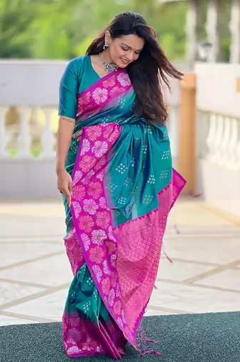 Green soft silk floral border contrast zari woven saree