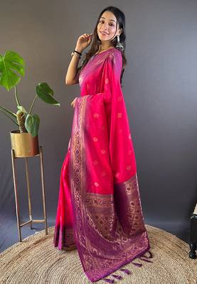 Pink soft silk floral border contrast zari woven saree 3