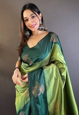 Pista soft silk floral border contrast zari woven saree 3