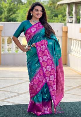 Green soft silk floral border contrast zari woven saree 1