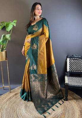 Gold soft silk floral border contrast zari woven saree 1