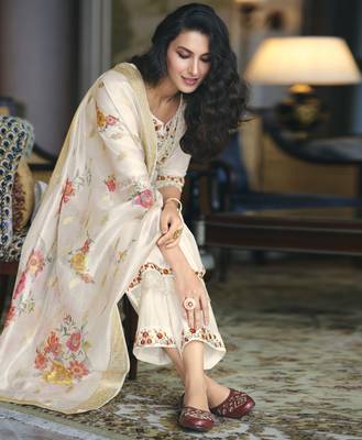 Mojilaa Viscose Silk Thread Embroidered Off White Kurta Palazzo Set 3
