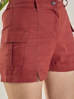 Winered women maroon mini shorts with front slits 4
