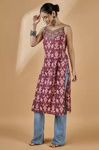 Winered women rust abstract print strap kurta