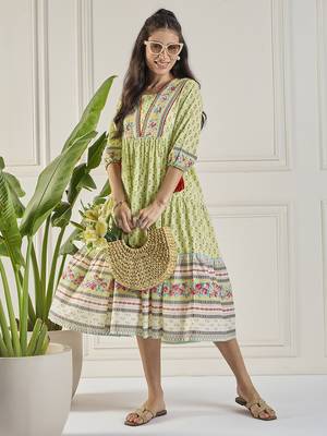 Winered women lime placement print tiered dress 5