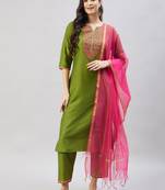 Winered woman green embroidery kurta set with contrast dupatta