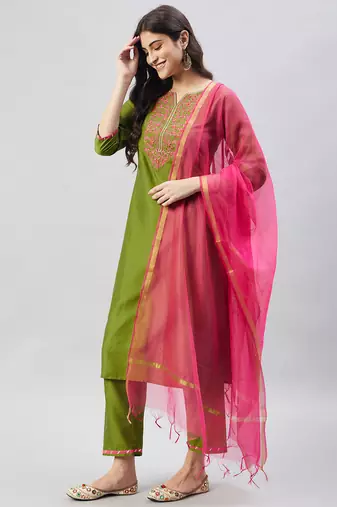 Winered woman green embroidery kurta set with contrast dupatta
