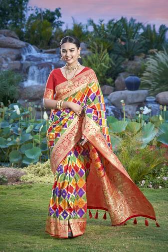 women's banarasi woven green with multicolor saree with heavy jacquard work saree with blouse piece