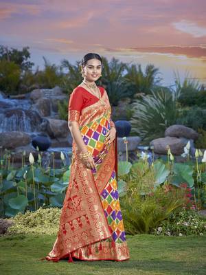 women's banarasi woven green with multicolor saree with heavy jacquard work saree with blouse piece 3