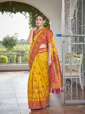 women's banarasi woven yellow with pink saree with heavy jacquard work saree with blouse piece 1