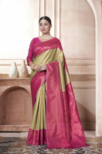 Parrot Kanchivaram Silk Zari Weaving With Gold Zari Border And Pallu Saree With Blouse For Women