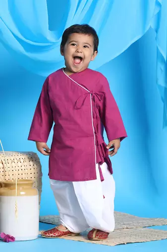 Vastramay infant boys pink and white pure cotton kurta and dhoti set