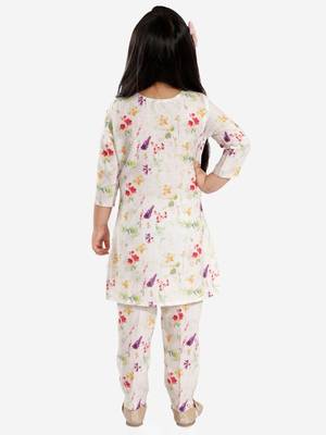  girls' printed floral linen kurta and straight pant set 4
