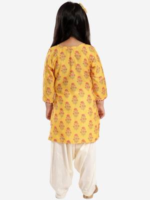  girls' mustard and cream linen kurta and patiala set 4