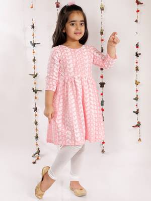  girls' chikankari cotton kurta and leggings set 1
