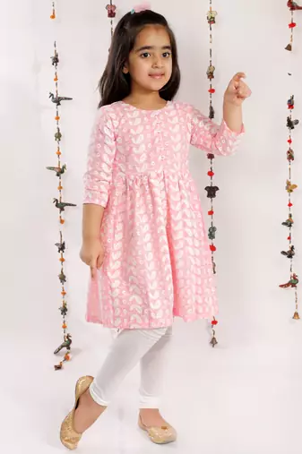  girls' chikankari cotton kurta and leggings set