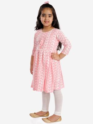  girls' chikankari cotton kurta and leggings set 3