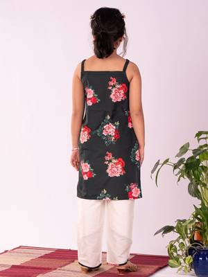  girls' floral printed cotton silk kurta and tulip pants 3
