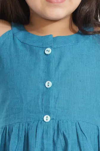  girls' handloom cotton kurta and straight pant set